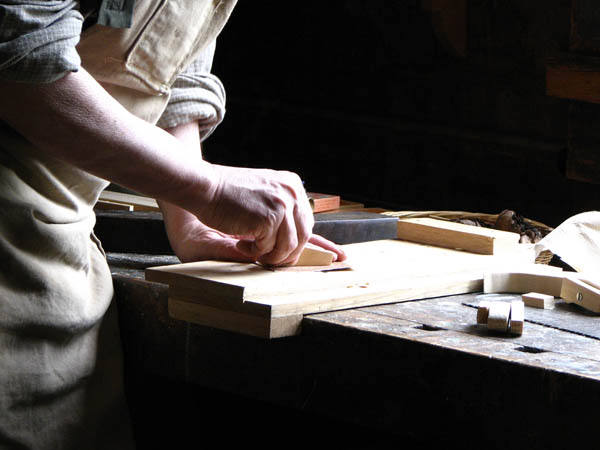 Nuestra <strong>carpintería de madera en  Villa del Campo</strong> es una empresa de <strong>herencia familiar</strong>, por lo que  contamos con gran <strong>experiencia </strong>en la profesión.